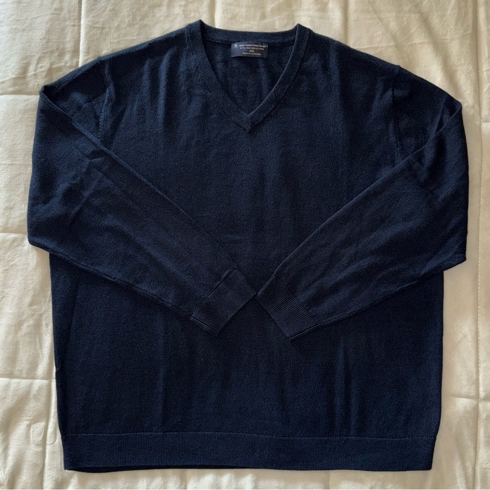 Hart Schaffner Marx Merino Wool V-Neck Sweater - Navy. Size XXL - Picture 11 of 14